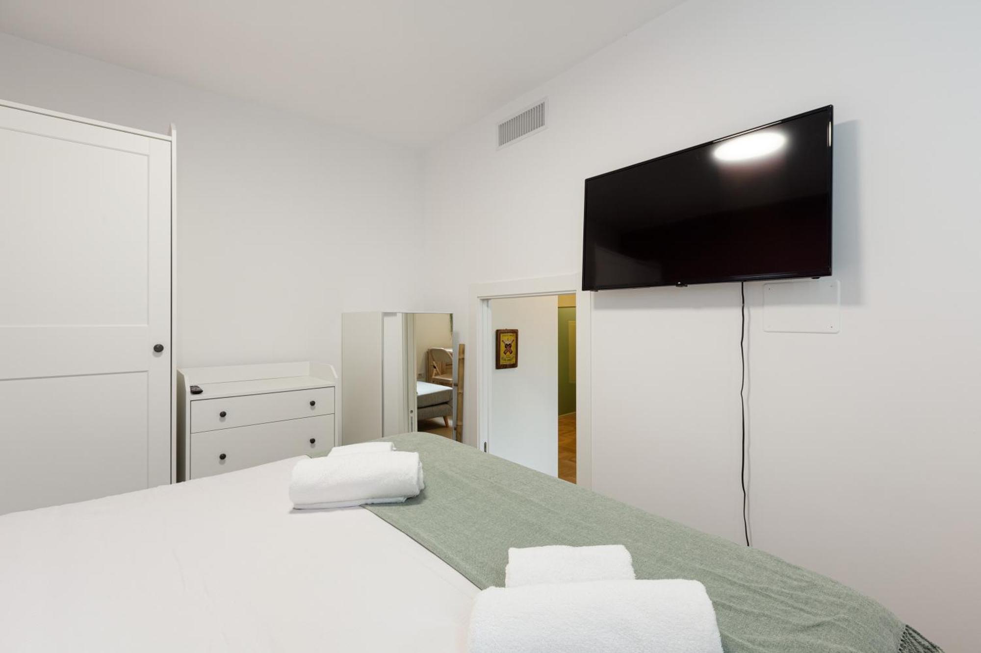 Insubria Park - Pastel Color Apartment! Mailand Exterior foto